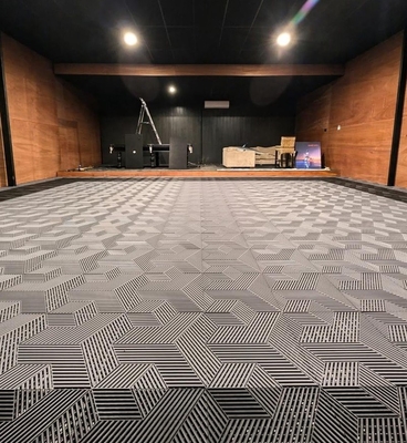 3D互換ビニール床タイル ガレージ 0.7 インチ厚 ASTM D2047