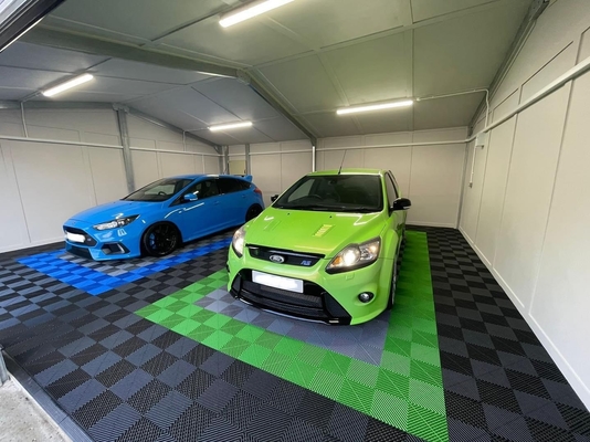 紫外線防止ポリプロピレン ガレージ用床 40x40 インターロックワークショップ用床
